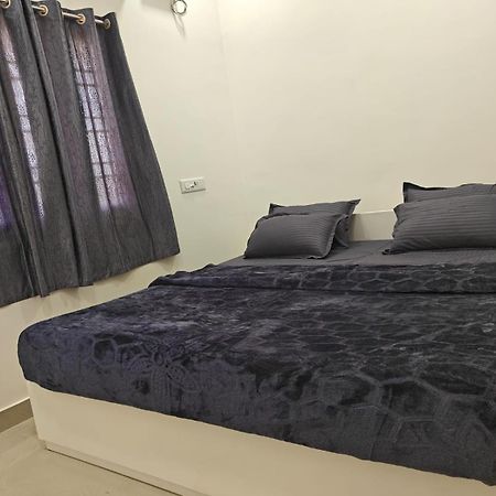 Thirunallar Heaven Homes Tirunallar エクステリア 写真