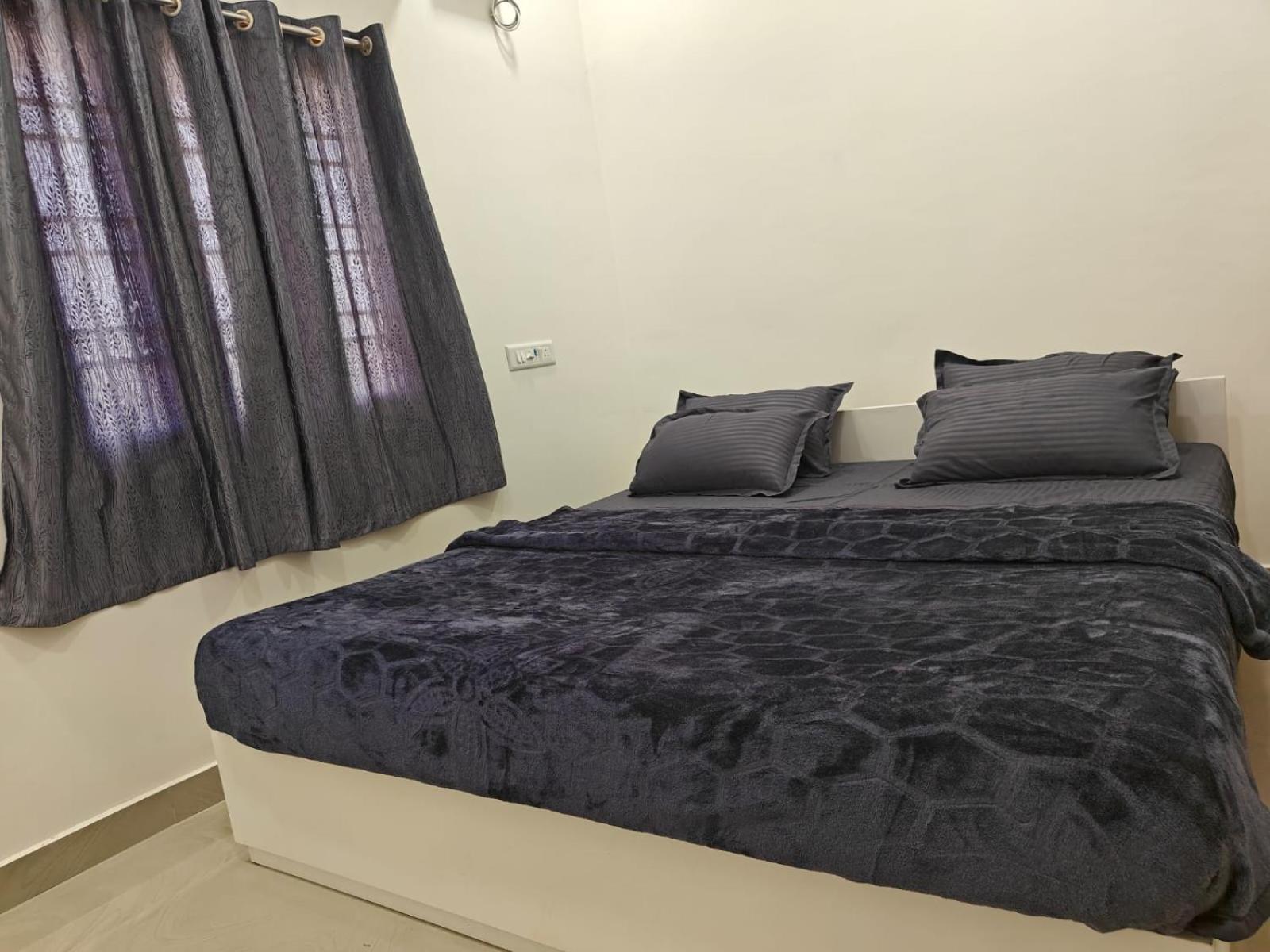 Thirunallar Heaven Homes Tirunallar エクステリア 写真